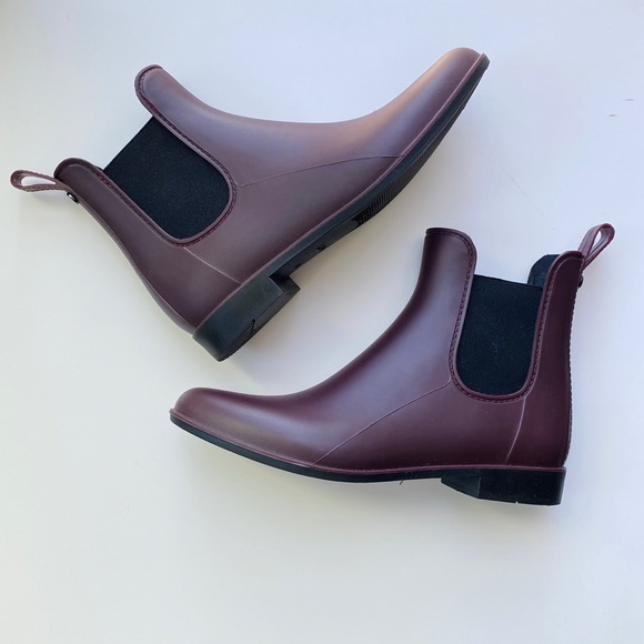 Sam Edelman Tinsley maroon Chelsea rain boot - Picture 2 of 8